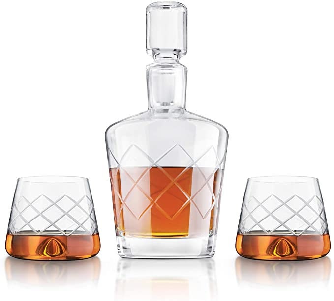 Elegant 4 Piece Exquisite Lead-free Crystal Decanter Set. - Raise The Bar Lux  