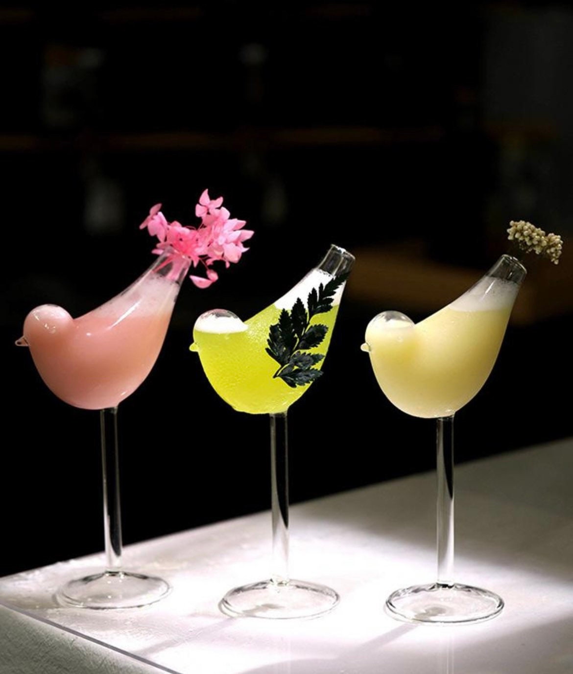Bird Shaped Cocktail Glass. 5oz/150ml (Set of 4) - Raise The Bar Lux  
